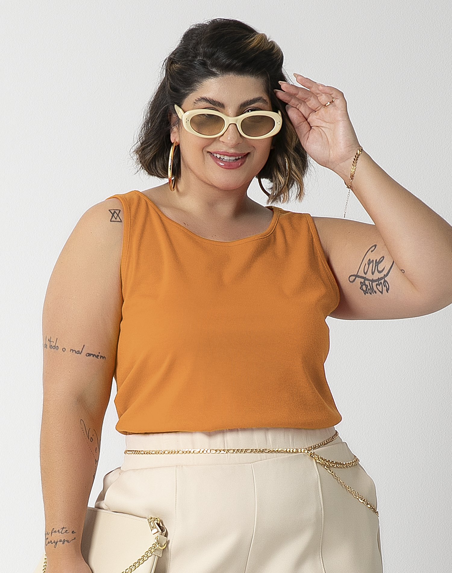 09 regata feminino plus size em canelado habana