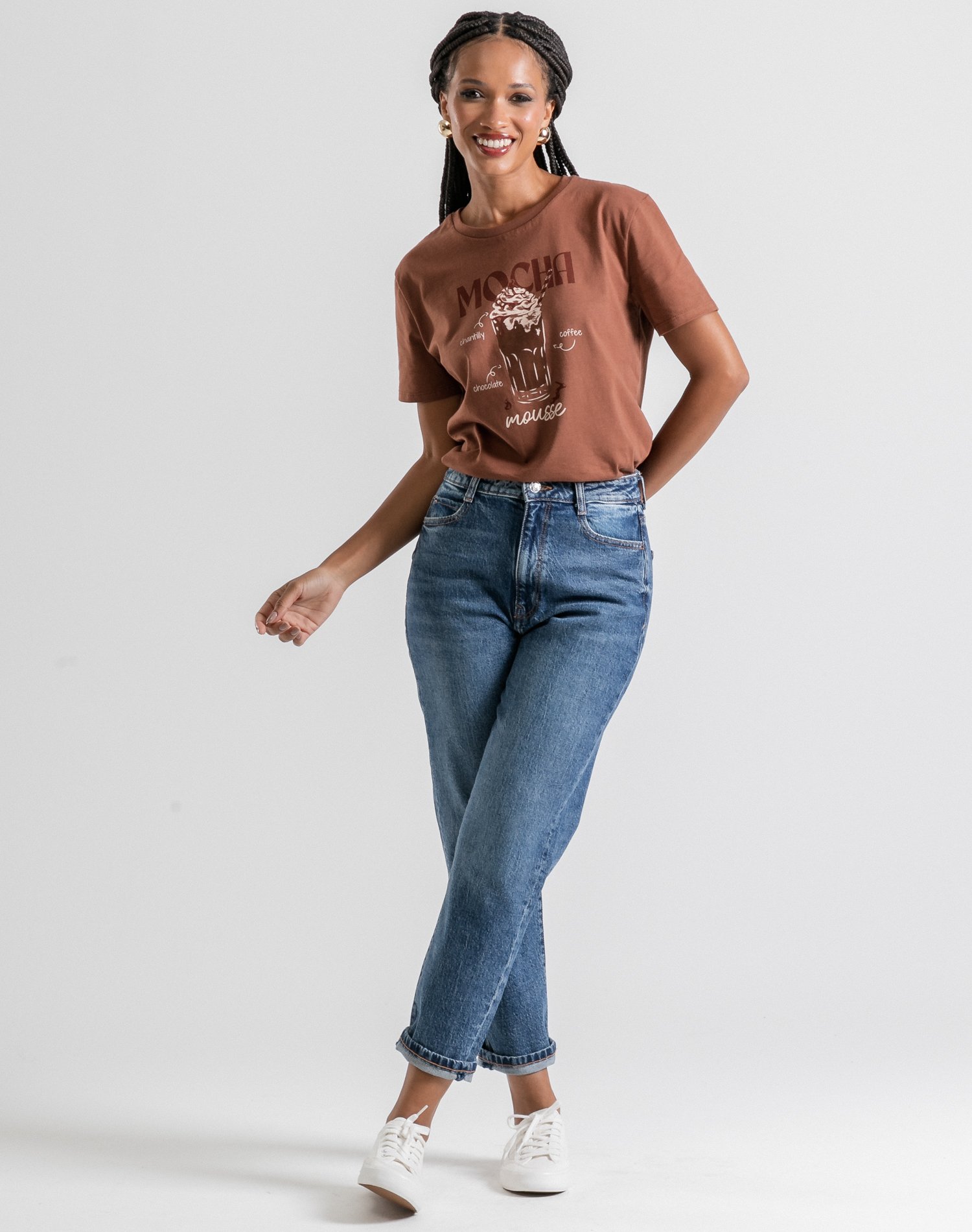 T-shirt Mocha Mousse em Algodão Cativa